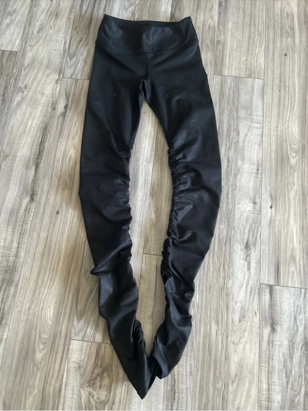 ALO YOGA Idol Ruched Black Shimmer Leggings Size XSmall